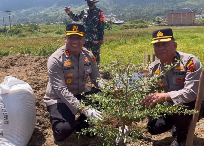 Hadiri Gerakan Tanam Pohon Serentak, Kapolres Kerinci Ajak Masyarakat Jaga Alam