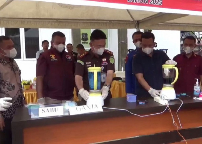 Kejari Tanjab Barat Musnahkan Barang Bukti Dari 25 Perkara