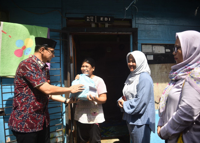 Iwako Jambi Salurkan 50 Paket Sembako dan Bantuan Tunai Kepada Warga yang Belum Tersentuh Bantuan
