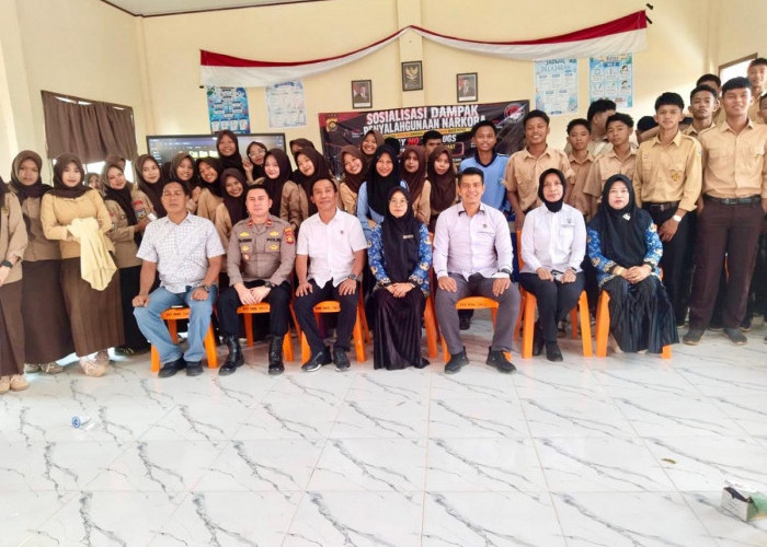 Turun ke Sekolah, Ditresnarkoba Polda Jambi Sosialisasikan Dampak Penyalahgunaan Narkotika ke Siswa