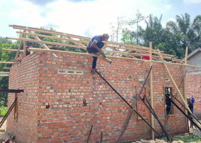 16 Rumah Tidak Layak Huni di Batang Hari Diperbaiki