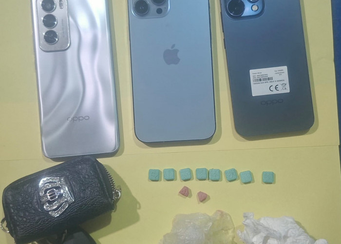 10 Pil Diduga Ekstasi Ditemukan, 4 Perempuan Diamankan Satres narkoba Polres Bungo
