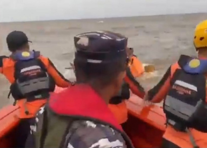 Kapal barang Tenggelam di perairan Kuala Pangkal Duri, 3 ABK Terselamatkan Tim SAR