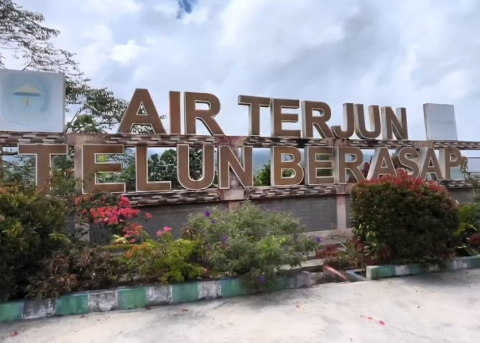 Destinasi unggulan Jambi Air Terjun Telun Berasap Kerinci