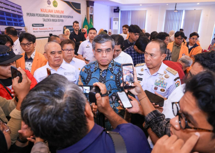 Menaker Tekankan Kolaborasi Kampus dan Industri untuk Atasi Mismatch Lulusan