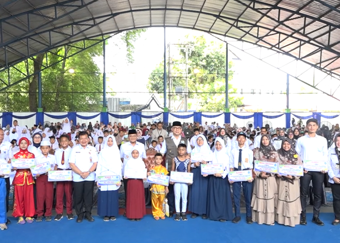 Pemkot  Jambi Beri Apresiasi Kepada Siswa dan Guru Berprestasi