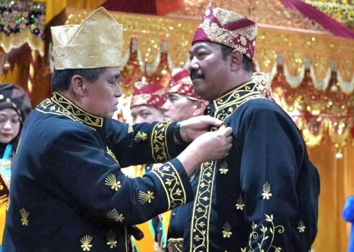 Kajati Sugeng Hariadi dianugerahi Gelar Adat Melayu Jambi