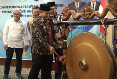 Buka UKW PWI Kota Jambi, Sekda Sudirman Tegaskan Wartawan Harus Kompeten