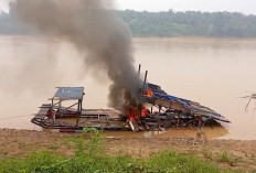 Peti Kembali Picu Amarah Warga Punti Kalo, Rakit Dompeng Dibakar Massa