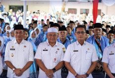 Wabup Muaro Jambi Resmi Lepas 155 Calon Jemaah Haji: “Jaga Kesehatan dan Kekompakan”