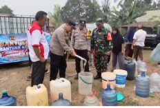 Krisis Air Bersih Melanda Jaluko, Polisi Salurkan 10 Ribu Liter Air