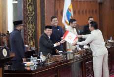 Gubernur Al Haris: Pengambilan Keputusan 4 Ranperda Tunjukkan Komitmen Pembangunan Provinsi Jambi