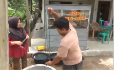 Kemarau Melanda, Sumur Warga Mengering, Air Sumur Sekolah Jadi Andalan