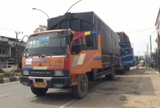 Antrean BBM Makan Badan Jalan, Jalur Lintas Muaro Jambi Rawan Kecelakaan
