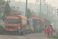 Kualitas Udara Memburuk, Pemkab Batang Hari Bagikan 3.000 Masker ke Pengendara