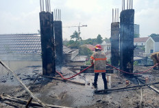 Kobaran Api Hanguskan Delapan Mess Polda Jambi, Penyebab Kebakaran Masih Diselidiki