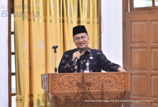 Wali Kota Maulana Buka Bimtek Ketua Kelompok Belajar dan Ketua Badan Musyawarah Adat RT/LIT