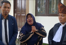 Air Mata Ibu Terdakwa Warnai Sidang, Saksi Mahkota Akui Sabu Miliknya