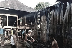 Tak Ada Pemadam, Warga Gunakan Teng Semprot Padamkan Api, Rumah Peri Ludes