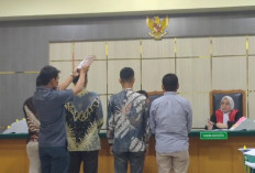 Hakim Tipikor Periksa 4 Kepala Sekolah Sebagai Saksi Dalam Perkara Korupsi Varial Adhi cs