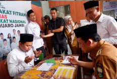 Bupati Muaro Jambi Bayar Zakat Fitrah di BAZNAS, Instruksikan ASN dan PPPK Ikut Menyalurkan