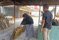 Bertahan 19 Tahun Lemang Uni EL Terus Di Buru Masyarakat Sebagai Menu Berbuka 