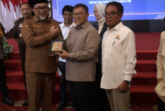 Adian Napitupulu Desak BPN Cabut Blokir 5.506 Sertifikat Tanah Warga Jambi