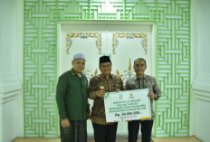 Pemkot Bersama Baznas Kota Jambi Salurkan Bantuan Kuota Internet Rp 50 Juta Untuk PJJ di Tengah Kabut Asap