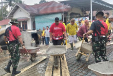 Karbak Skala Besar, Bersama TNI Pemerintah Daerah dan Forkompinda Lakukan Goro Cor Jalan  Warga 
