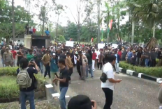 Ratusan Massa Geruduk DPRD Tebo, Tuntut Pencabutan HGU PT Tebo Indah