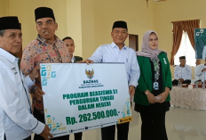 BAZNAS Sarolangun Salurkan Beasiswa untuk 105 Mahasiswa dan Bantuan Hewan Ternak