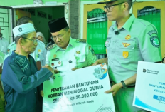 Pastikan Hak Terpenuhi, Wali Kota Maulana Serahkan Santunan Kepada Keluarga Korban Kecelakaan KRL