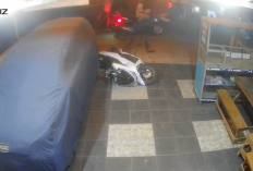 Terekam CCTV, Puluhan Pengendara Bersenjata Tajam Serang Warga di Warung Sembako Muaro Jambi