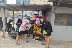 Peduli Kabut Asap, Arsenal Indonesia Regional Jambi Bagikan 1.000 Masker kepada Warga