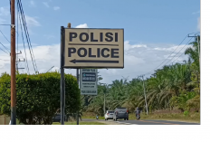 Viral di Media Sosial, Aksi Preman Rusak Mobil Korban