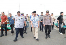 Pantau Arus Balik di Pelabuhan LLASDP, Bupati Anwar Sadat Pastikan Keselamatan Penumpang Jadi Prioritas