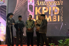 3 Bupati Terima  Anugrah KPID Jambi 2025 Sebagai Kepala Daerah Peduli Penyiaran