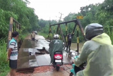 Jembatan Besi Kebun Sembilan Kritis, Lantai Jebol Dan Ancam Keselamatan Warga