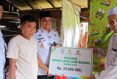 Haru! Wali Kota Jambi Temui Lansia di Rumah Nyaris Roboh, Siap Bedah Rumah dan Beri Perawatan Medis