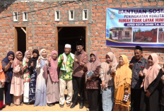 Wakil Wali Kota Jambi Diza Tinjau Renovasi Rumah Penerima Bansos Rumah Tidak Layak Huni