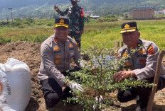 Hadiri Gerakan Tanam Pohon Serentak, Kapolres Kerinci Ajak Masyarakat Jaga Alam