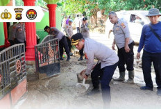 Polres Merangin Bantu Warga Pulau Bayur Pascabanjir