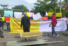 Tolak Zona Merah Ratusan Warga Kenali Demo Ke Pertamina