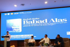 Gubernur Al Haris Hadiri Bedah Buku Babad Alas, karya Autobiografi-Reflektif Wamendagri Bima Arya Sugiarto