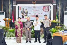 HUT Kejaksaan ke-81, Kapolres dan Bupati Muaro Jambi Bawa Kue dan Tumpeng ke Kejari