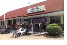 Kasus Jambret Pakai Jaket Ojol, Pelaku Gasak Emas Korban